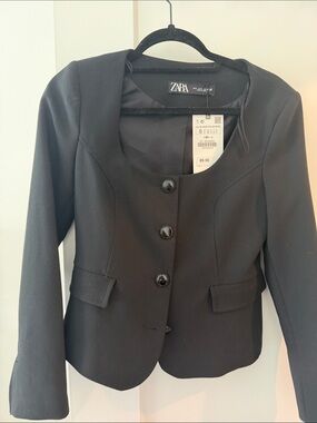Zara Black Round-Neck Button Front Women's Blazer